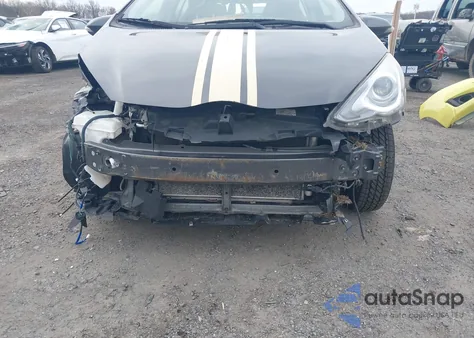 2016 Toyota Prius C из США, поврежденный, VIN LOT-1-44576976